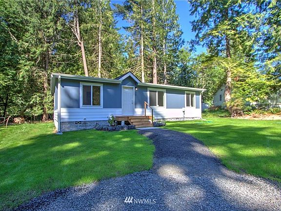 2nd image of 291 E Lakeshore Dr E