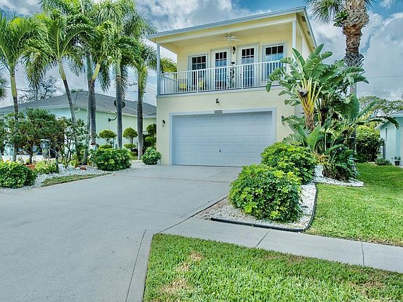 3rd image of 6237 Lottie Ln
