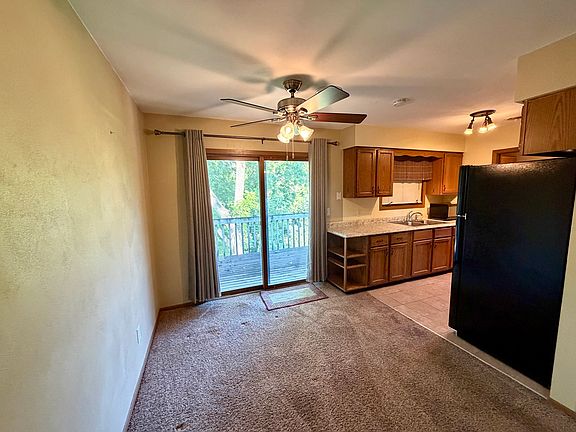 3rd image of 8504 Ridgewood Rd Unit 602
