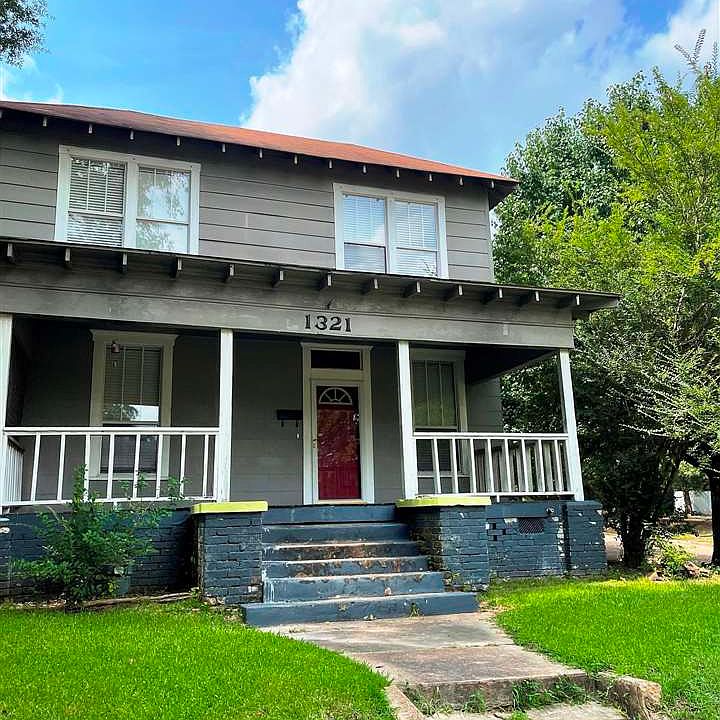 1st image of 1321 Hickory St