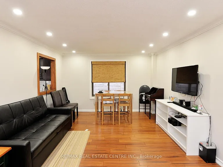 10 Sheldon Dr — Photo 12