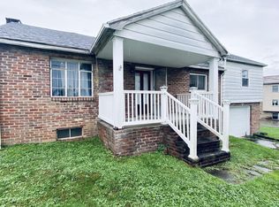 1393 Saratoga Ave, Morgantown, WV 26505