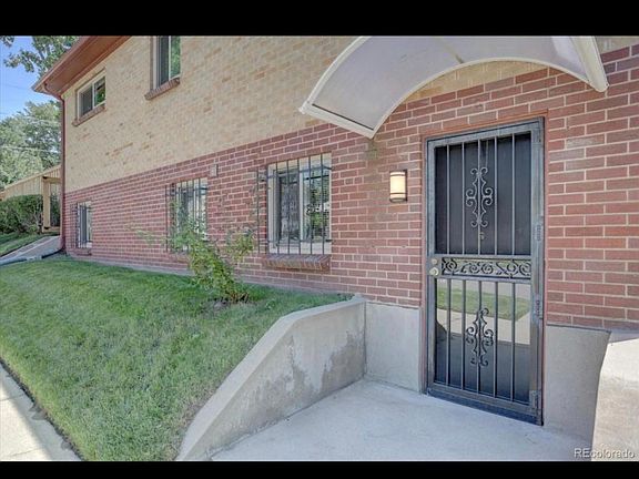 4th image of 2200 S Sherman St #B