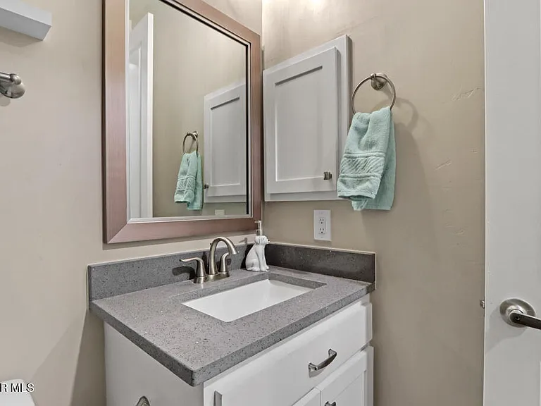 4556 Marisabel Azcarate St — Photo 36