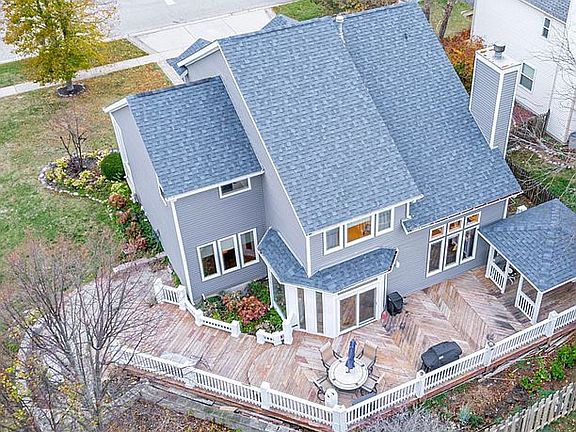 3rd image of 1133 Wilshire Ln