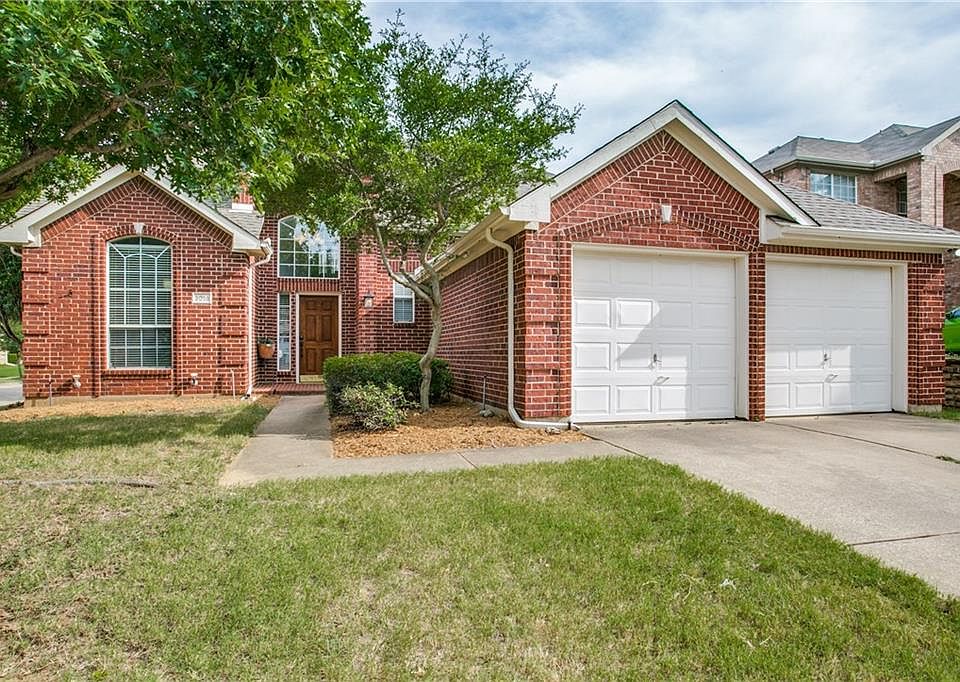 1st image of 3016 Berkshire Ln