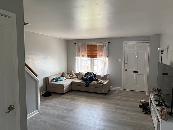 4th image of 431 Prospect St