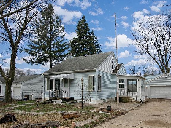2nd image of 401 Gardners Row