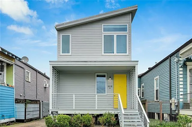 2 bed, 1.5 bath, 2144 sqft, $2,000 — Photo 1