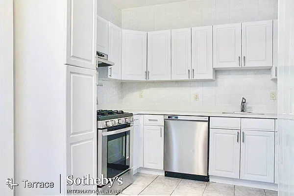 Rented by Terrace Sotheby's International Realty | media 31