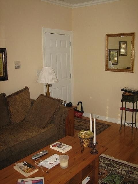 2nd image of 4043 N Southport Ave #2A