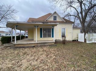 521 E 15th St, Ada, OK 74820