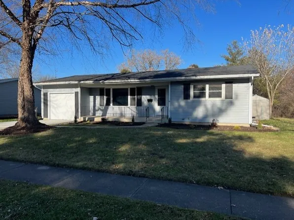 4502 Sussex Dr, McHenry, IL 60050