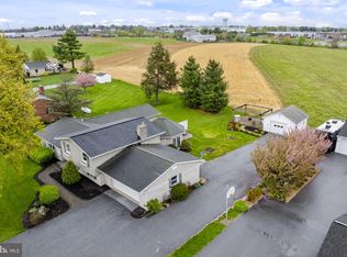 193 S Shirk Rd, New Holland, PA 17557