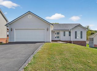 153 Brandon Ln, Bristol, VA 24201