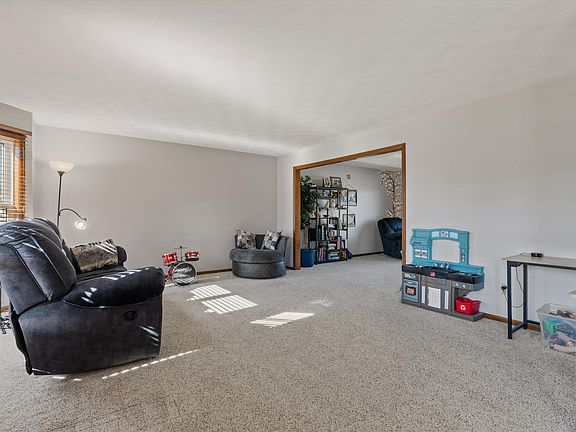 4th image of 58724 Fawn River Ct