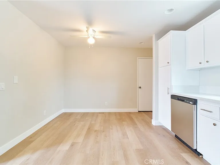 1286 Arctic Ave — Photo 8