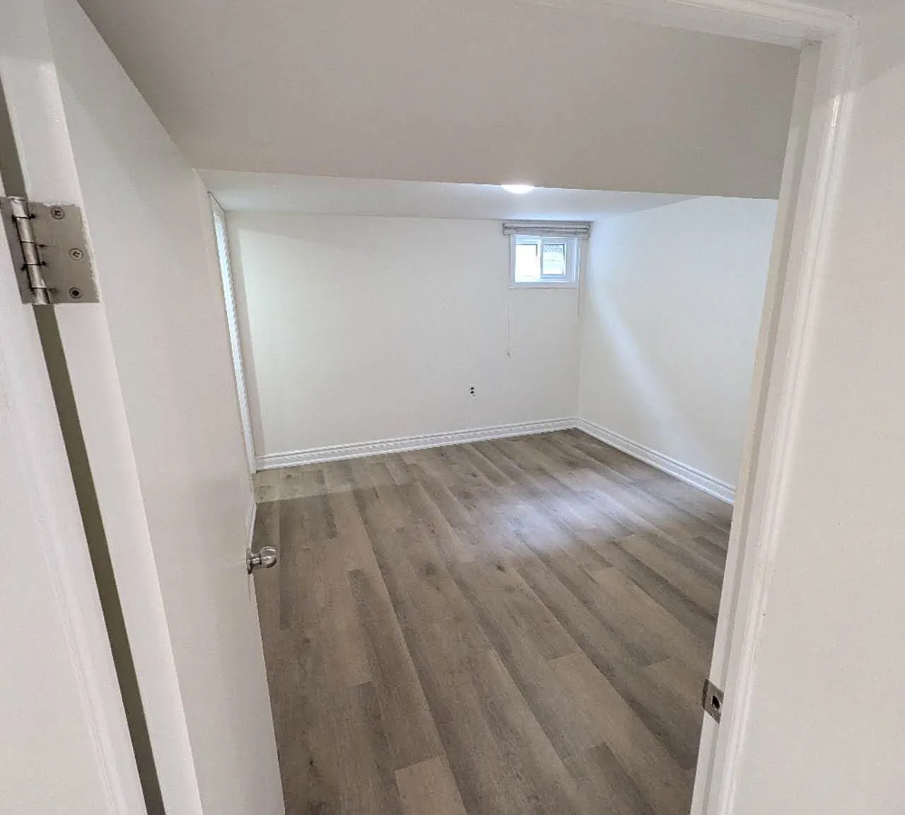 3 bed, $2,000 — Photo 3
