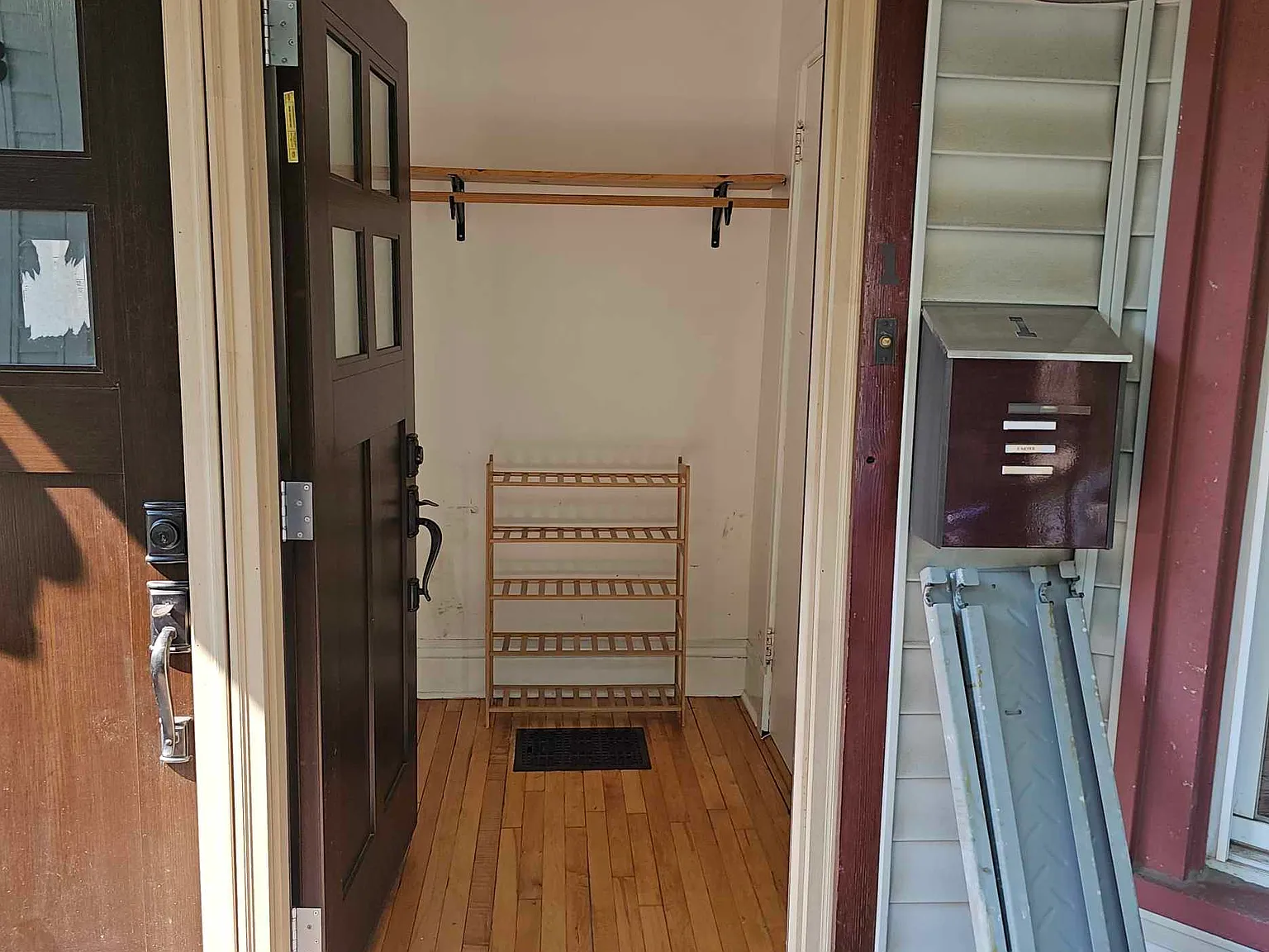4816 W Berteau Ave — Photo 2
