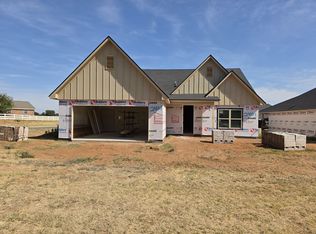 2401 Logan Rd, Weatherford, OK 73096