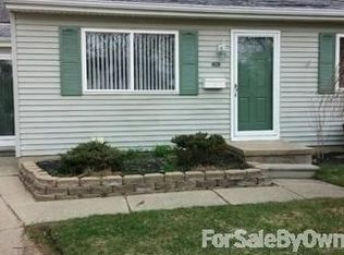 757 Robertson Dr, Brighton, MI 48116