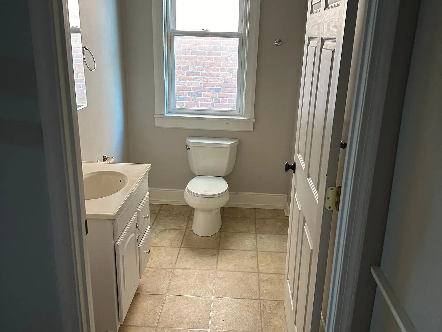 129 E Penn St — Photo 2