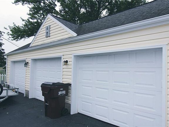 4th image of 244 Garbry Ct