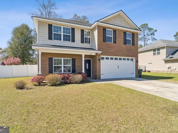 718 Eden Ln, Hinesville, GA 31313