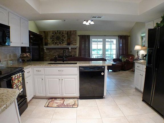 2nd image of 975 Citrus Wood Ct