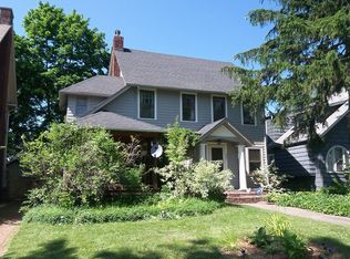 3021 Berkshire Rd, Cleveland Heights, OH 44118