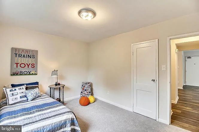 10401 Montrose Ave #201 — Photo 10