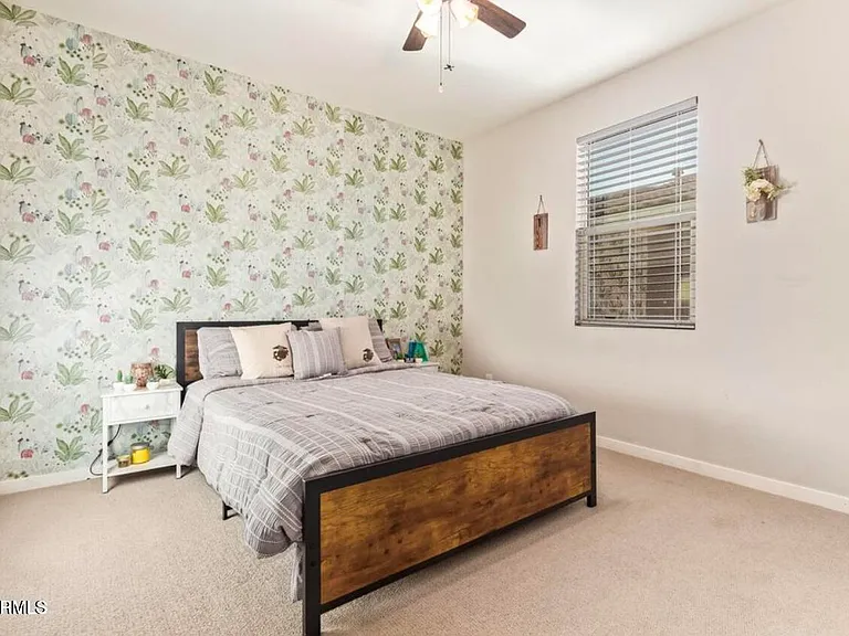 18630 W Lawrence Ln — Photo 19