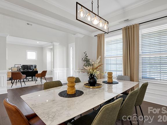 4th image of 2419 Spring Rock Pl
