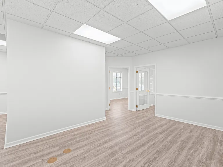 10316 Feldfarm Ln — Photo 13