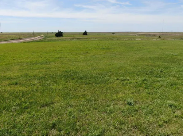 18547 Emma Ave, Russell, KS 67665