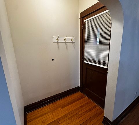2nd image of 4606 N Saint Louis Ave Unit 1