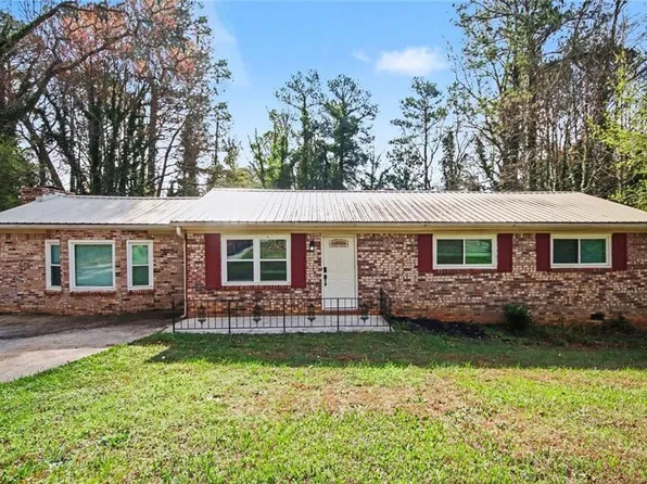 2280 Chestnut Log Loop, Lithia Springs, GA 30122