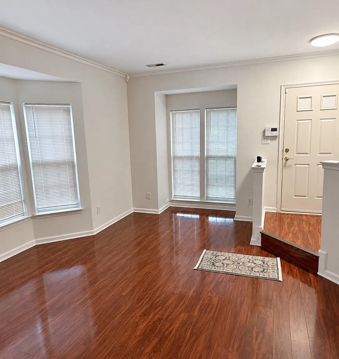 3 bed, 2.5 bath, 1609 sqft, $2,600 — Photo 2