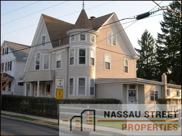 56 Maple St, Princeton, NJ 08542