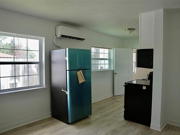 4th image of 793 ELDRIDGE STREET