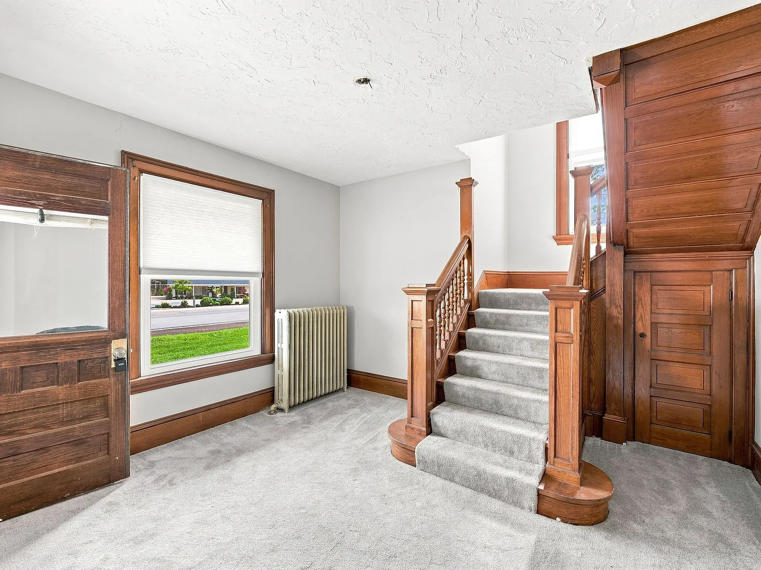 5 bed, 1908 sqft, $2,000 — Photo 4