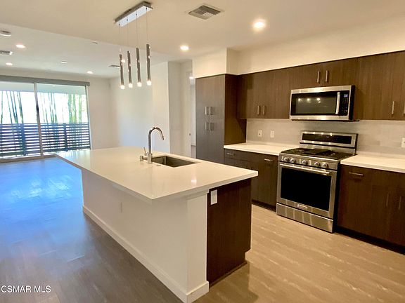 2nd image of 4140 Glencoe Ave APT 205