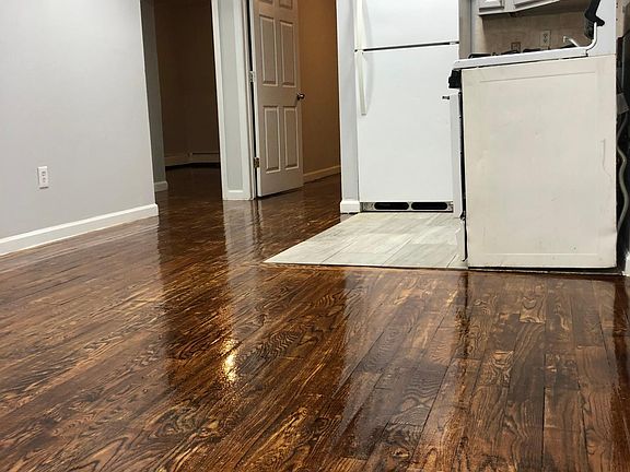 2nd image of 1303 Bristow St #1