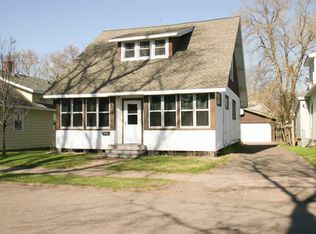 317 10th St, Wrenshall, MN 55720