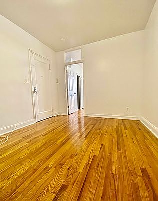 5th image of 309 E 69th St #3S