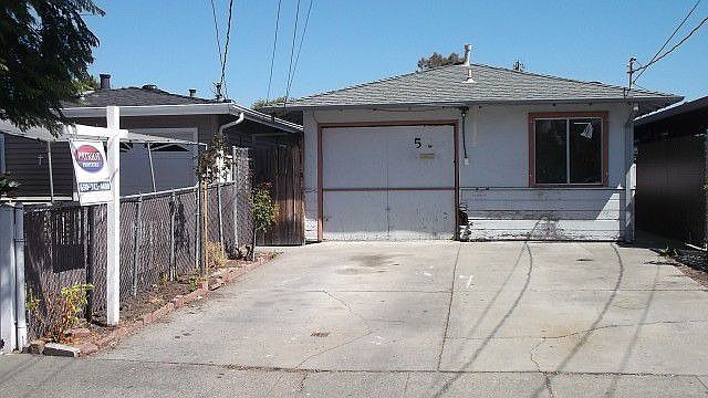 1st image of 520 Hurlingame Ave