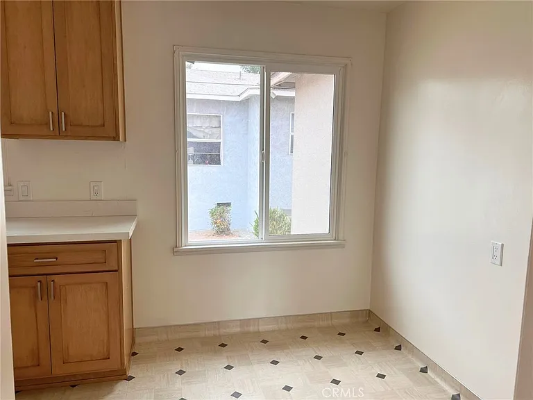 7957 Milton Ave — Photo 7