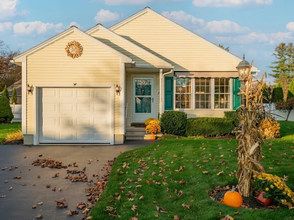 26 Helens Way, Sanford, ME 04073