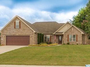 222 Cambridge Dr, Decatur, AL 35603