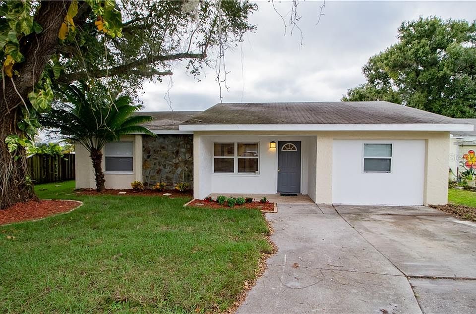 1st image of 1215 Watersedge Dr